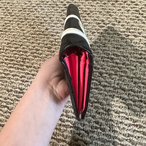 CHANEL Combon Line Black Lambskin Long Bifold Wallet - Picture 17 of 17